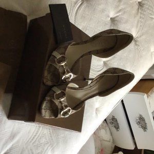 Gucci Sand Tess Shoe Size 9 Ebony Beige gently used